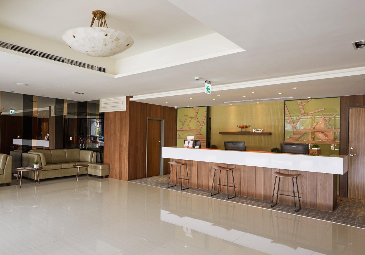 Orange Hotel - Wenhua, Chiayi מראה חיצוני תמונה